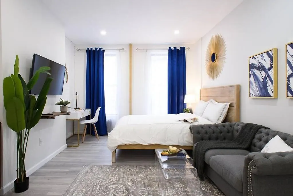 240-12 Brand New Studio Prime Location W&D New York United States