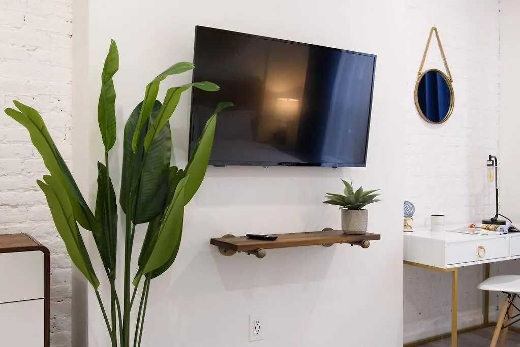 240-12 Brand New Studio Prime Location W&D New York 0*,  United States